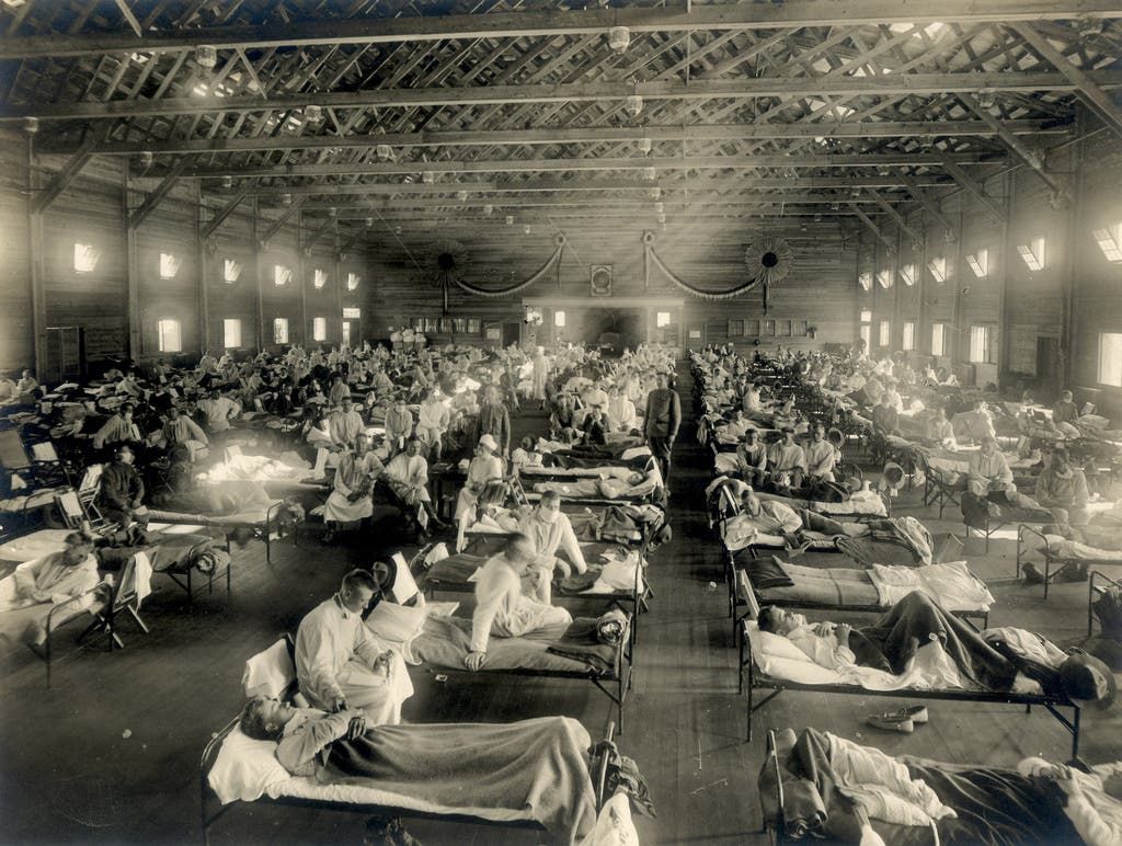 أعداد من المصابين بالإنفلونزا الإسبانية
