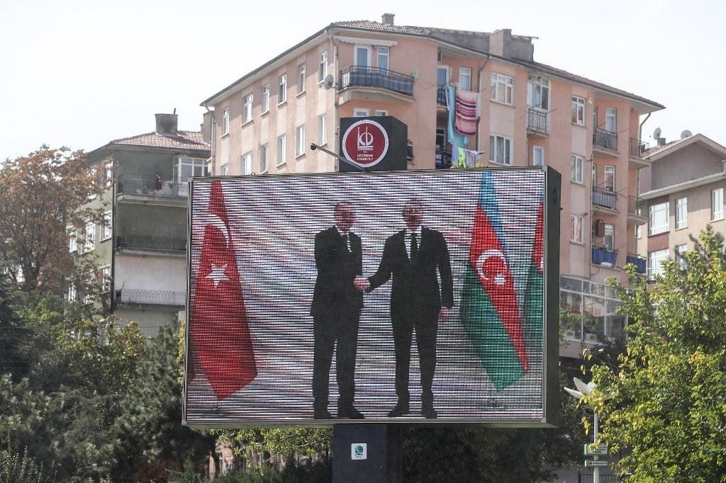 صورة تجمع الرئيس التركي ونظيره الأذربيجاني في وسط أنقرة - فرانس برس