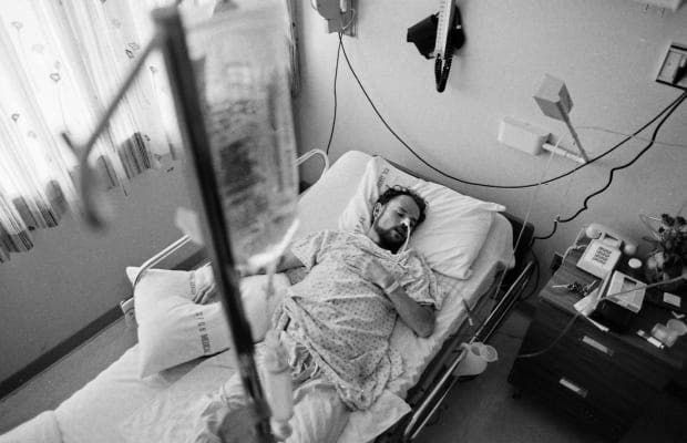 صورة لأحد المصابين بالايدز بأميركا عام 1983