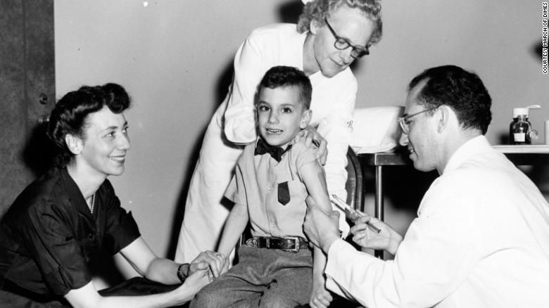 الحصول على لقاح شلل الاطفال