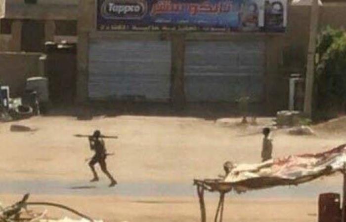 السودان.. دخول مدرعات ودبابات للجيش لمنطقتين بالخرطوم
