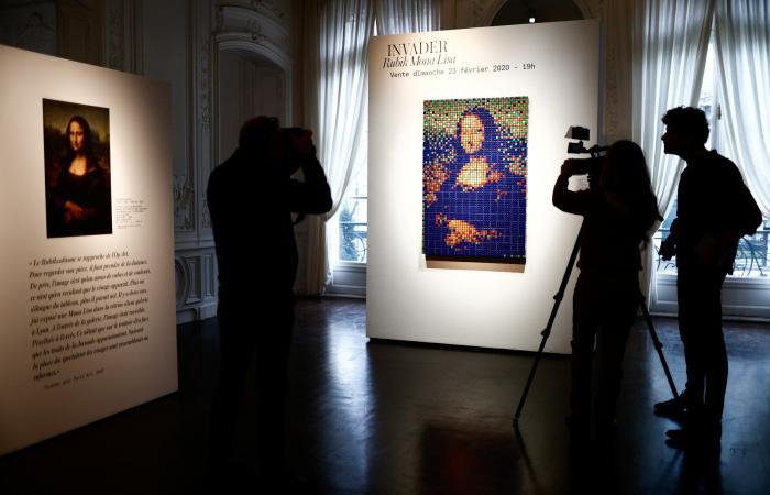 باريس.. نصف مليون دولار ثمن لوحة لموناليزا بمكعبات الروبيك
