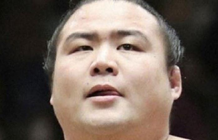 وفاة أول مصارع سومو ياباني بفيروس كورونا
