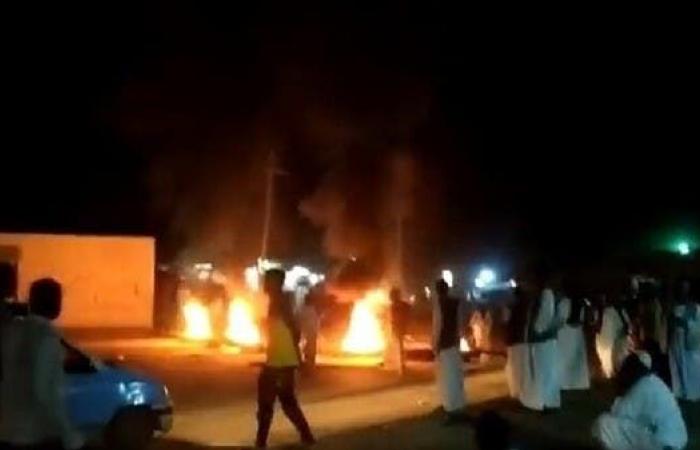 دعوات لتظاهرات في السودان.. والسلطات تغلق الطرقات