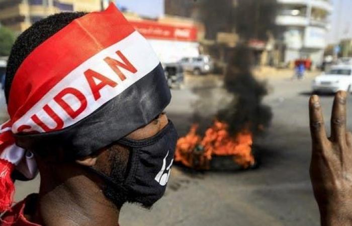 مصالح أم إيديولوجيا.. كيف ينظر السودان لإسرائيل؟ 