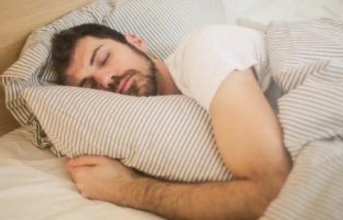 5 علامات تدل على إصابتك بفرط النوم