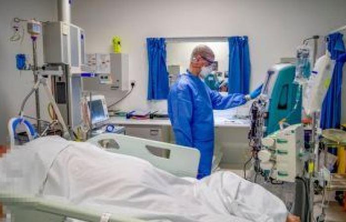 أمريكا وسويسرا تحطمان أرقاما قياسية فى دخول المستشفيات بسبب كورونا