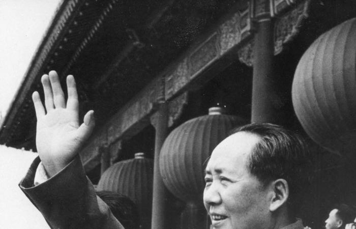 بطرق الغريبة.. حاول مؤسس الصين الشعبية إصلاح البلاد