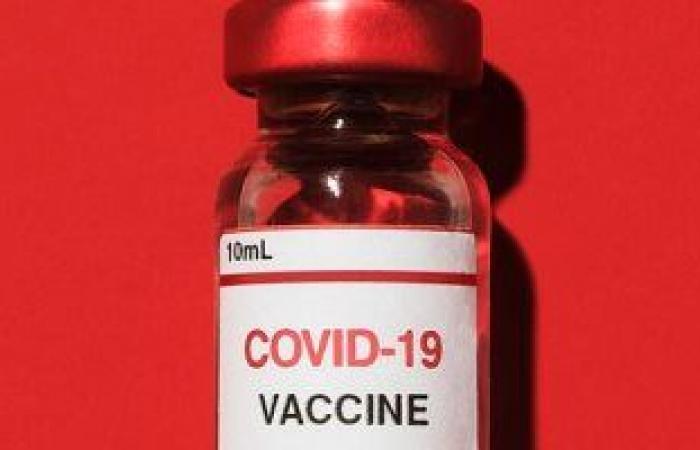 بلومبرج: تطعيم 25 مليون جرعة لقاح كورونا بـ42 دولة حتى الآن