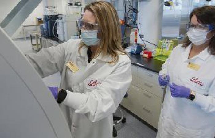 علماء يبحثون تطوير أجسام "نانوية" لمنع فيروس كورونا من التسلل داخل الجسم
