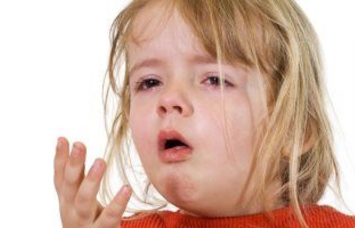 علاج السعال عند الأطفال المصابين بمرض الدفتيريا أو الخناق