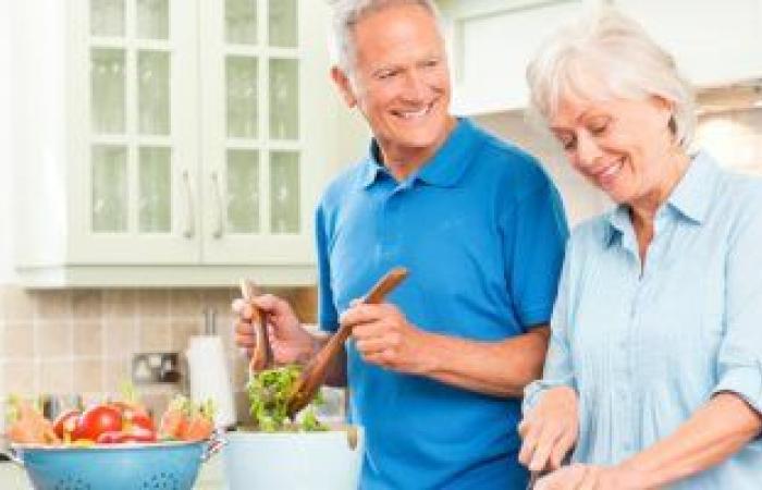 كيف تلعب المكملات الغذائية دورا فى حمايتك من أمراض تقدم العمر؟