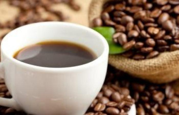 كيف تواجه انخفاض  ضغط الدم؟ البيض والقهوة والزيتون أطعمة مفيدة