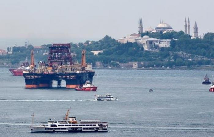 أنقرة: بيان ضباط البحرية المتقاعدين "انقلاب"