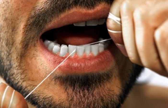 علاج التهاب اللثة.. احرص على نظافة الفم وأقلع عن التدخين