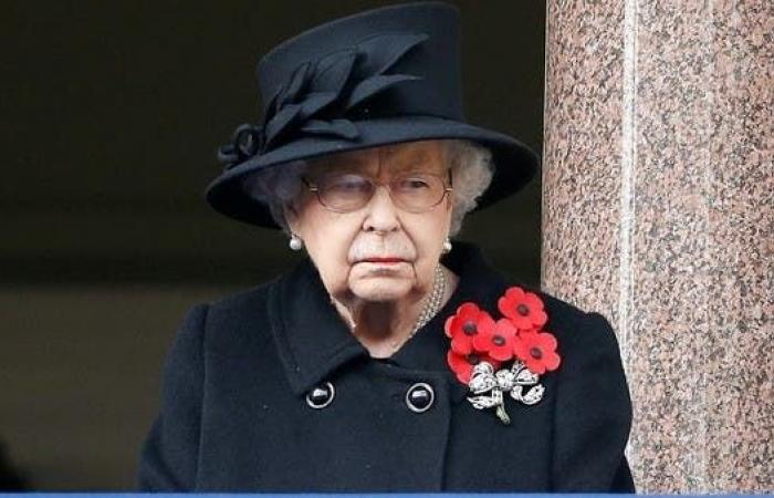 بسبب كورونا.. ملكة بريطانيا "وحيدة" في جنازة زوجها