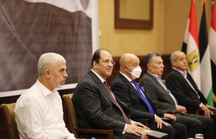 وفدا حماس وفتح يعقدان اليوم اجتماعات منفصلة بالقاهرة