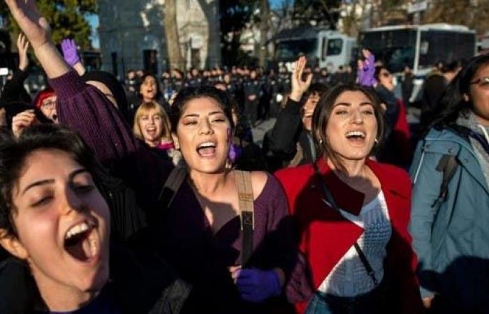 تركيا تنسحب رسمياً من اتفاقية لمنع العنف ضد المرأة