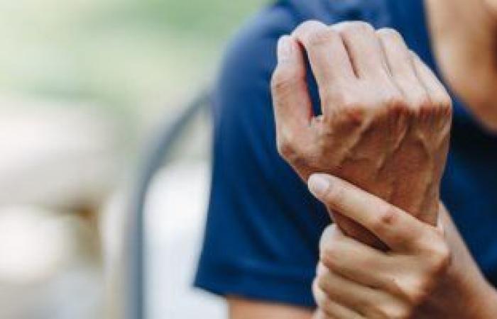 ما هى اختبارات متلازمة النفق الرسغى وهل تحدد سبب تنميل اليدين؟