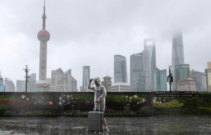 إعصار "إن فا" يضرب الصين مجدداً ويعطّل الحياة في شنغهاي
