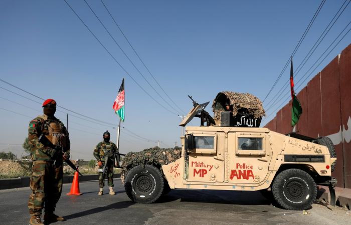 8 قتلى بهجوم استهدف القائم بأعمال وزير الدفاع الأفغاني.. وطالبان تتبنى