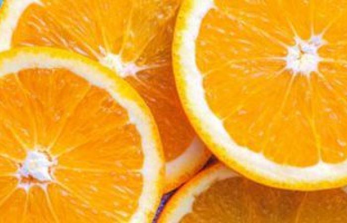 6 فواكه تساعدك فى علاج الإمساك.. منها البرتقال والكمثرى