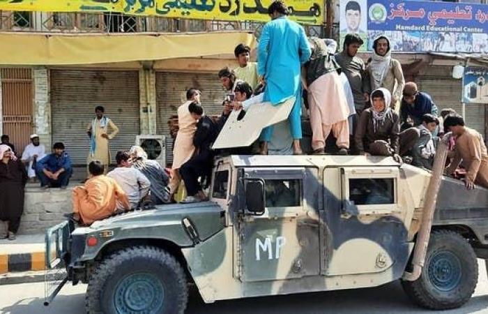 طالبان في كابل.. وفرار قوات أمن العاصمة
