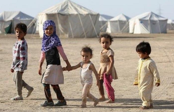 اليمن.. ارتفاع الأسعار وتراجع العملة يضاعفان معاناة الأطفال