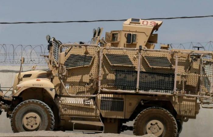 شاهد.. عناصر طالبان يتبخترون بلباس القوات الأميركية