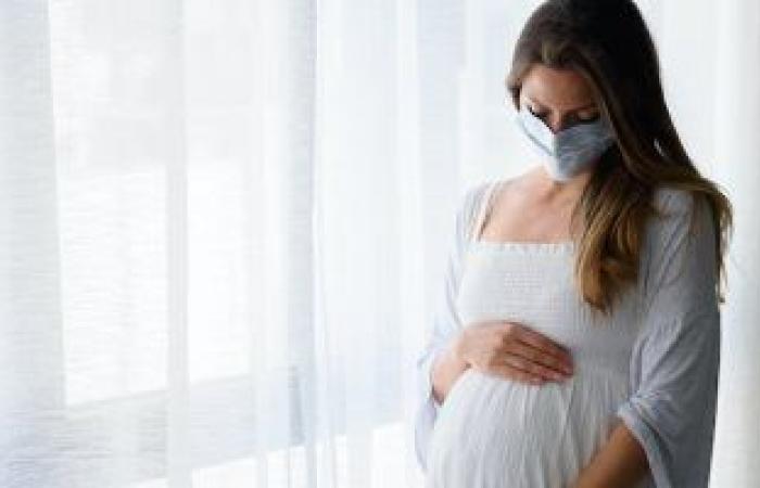 دراسة هندية: النساء الحوامل أكثر عرضة للإصابة بالسلالة الجديدة لفيروس كورونا