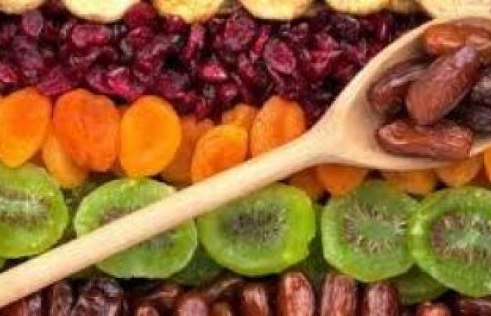 هل الفاكهة المجففة مفيدة لمرضى السكرى؟ وما هى الكمية الموصى بتناولها يوميًا؟
