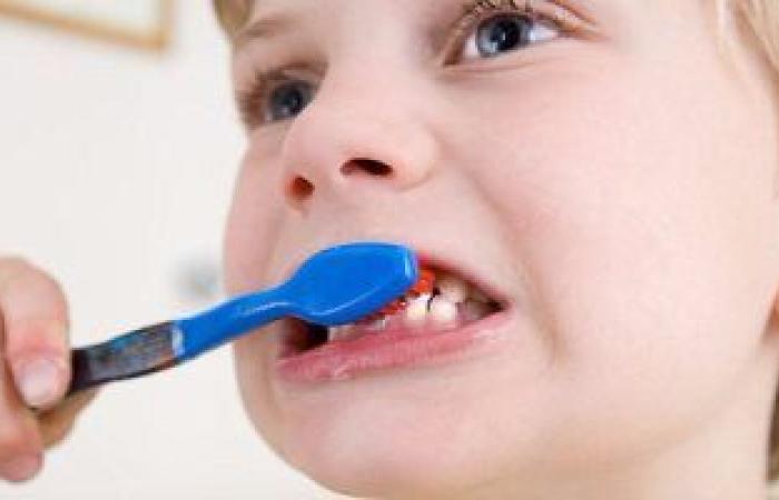 للأمهات.. حافظى على أسنان طفلك من التسوس فى 8 خطوات سهلة