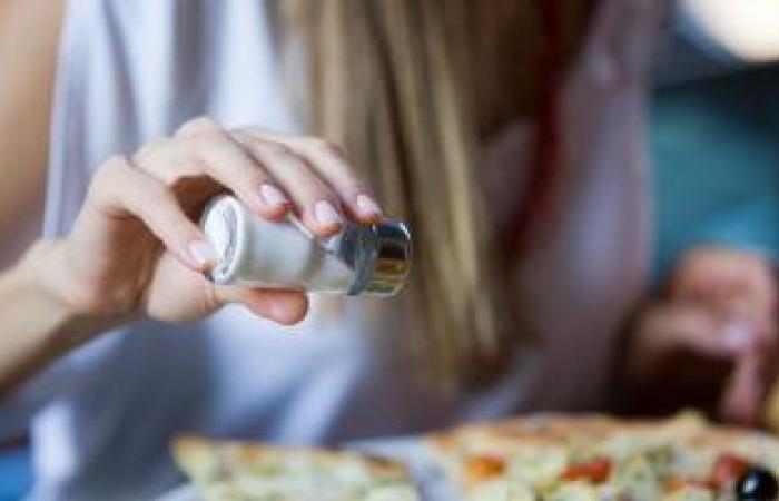 FDA الأمريكية تصدر إرشادات جديدة لتقليل الملح في الأطعمة المصنعة