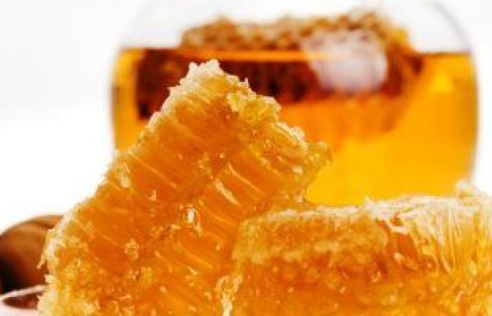 5 طرق مدهشة لاستخدام العسل.. علاج لحروق الجلد ومهدئ للسعال