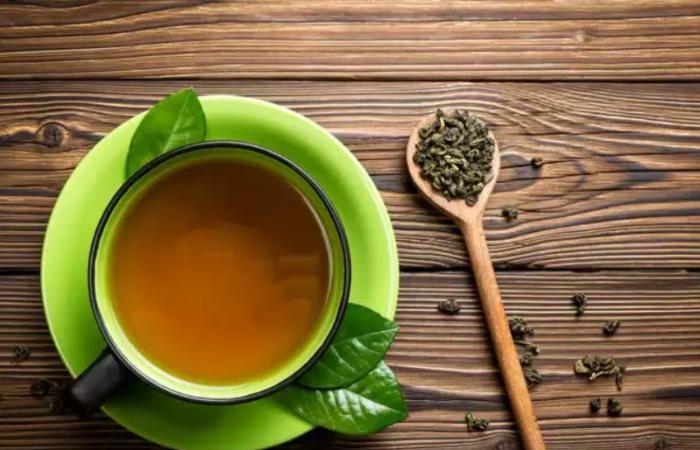 هل يجب تناول الشاي الأخضر قبل النوم؟.. وما هي أضرار الإفراط فيه؟