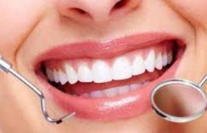 علامات تظهر على الفم تدل على الإصابة بمشكلة صحية