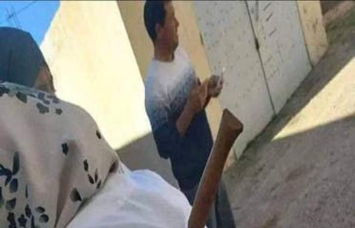 غرس خنجرا بظهرها.. اعتداء طالب على معلمته يصدم الجزائريين