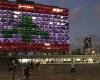 بلدية تل أبيب تضيء مبناها بألوان العلم اللبناني