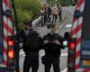 شاب يفقد يده إثر تفريق الشرطة الفرنسية لحفل موسيقي "مخالف"