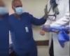مفاجآت جديدة بقضية الطبيب المصري الذي طالب ممرضا مسناً بالسجود لكلبه