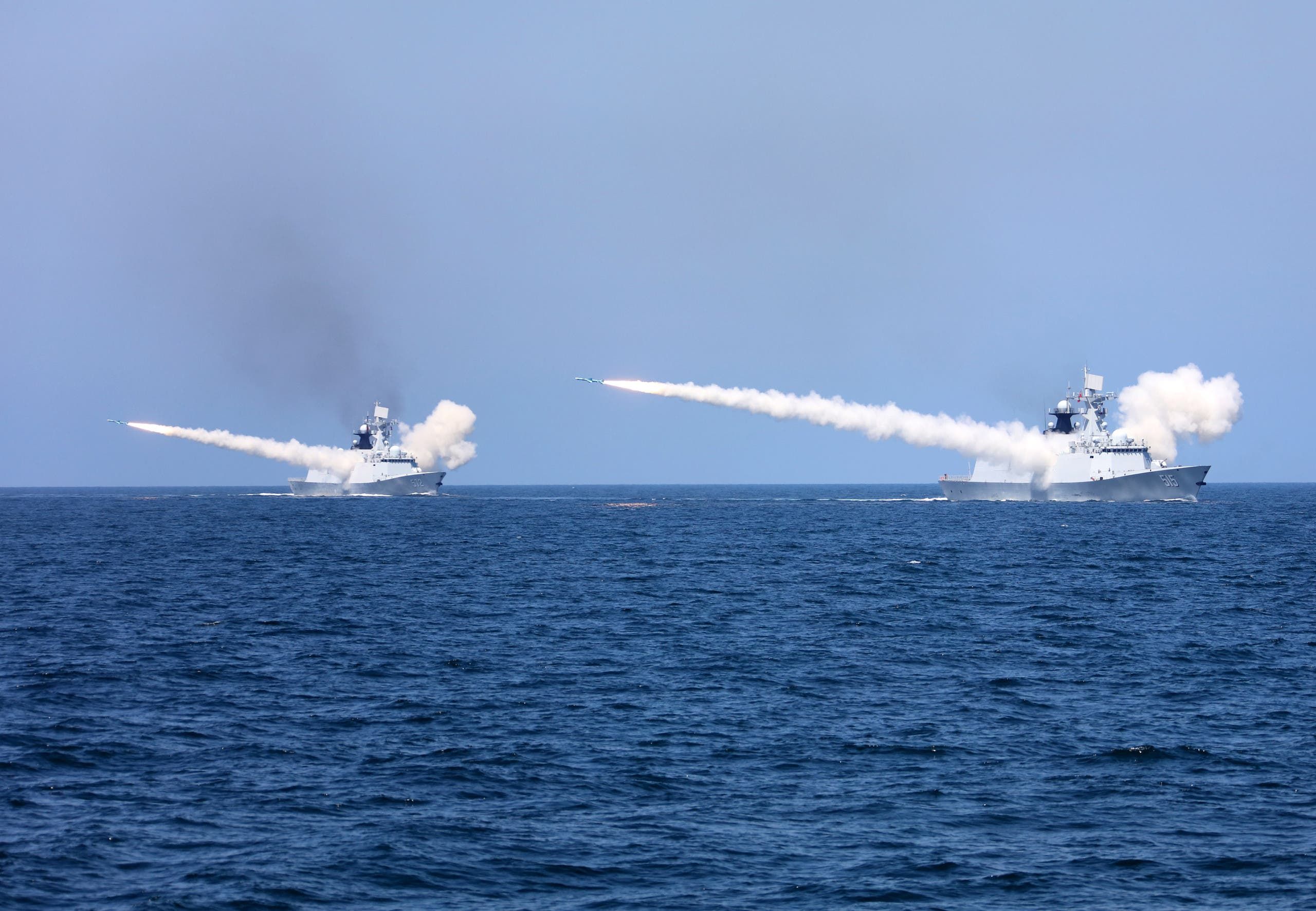سفن حربية صينية (رويترز)